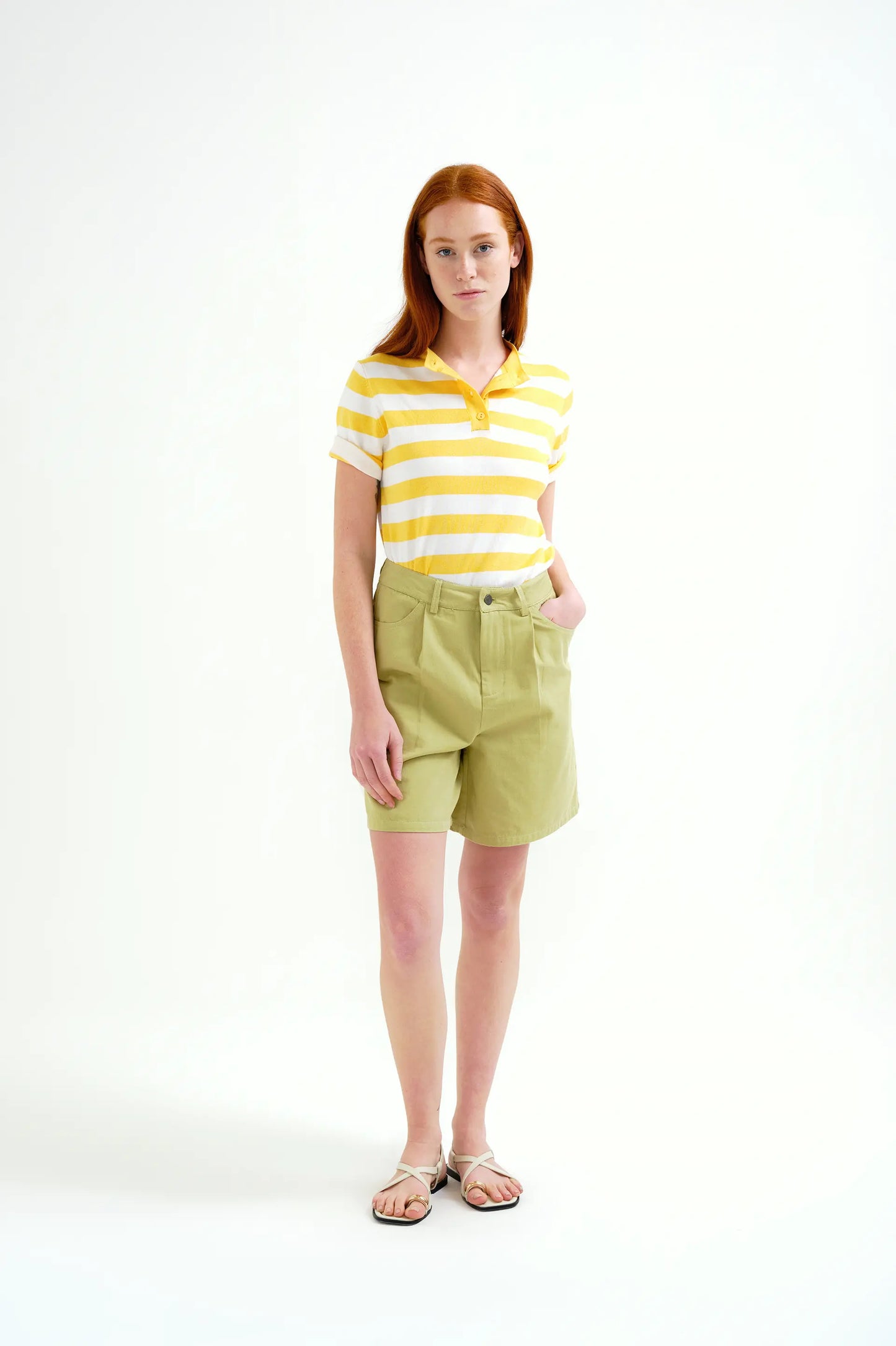 Top con estampado de rayas blanco y amarillo