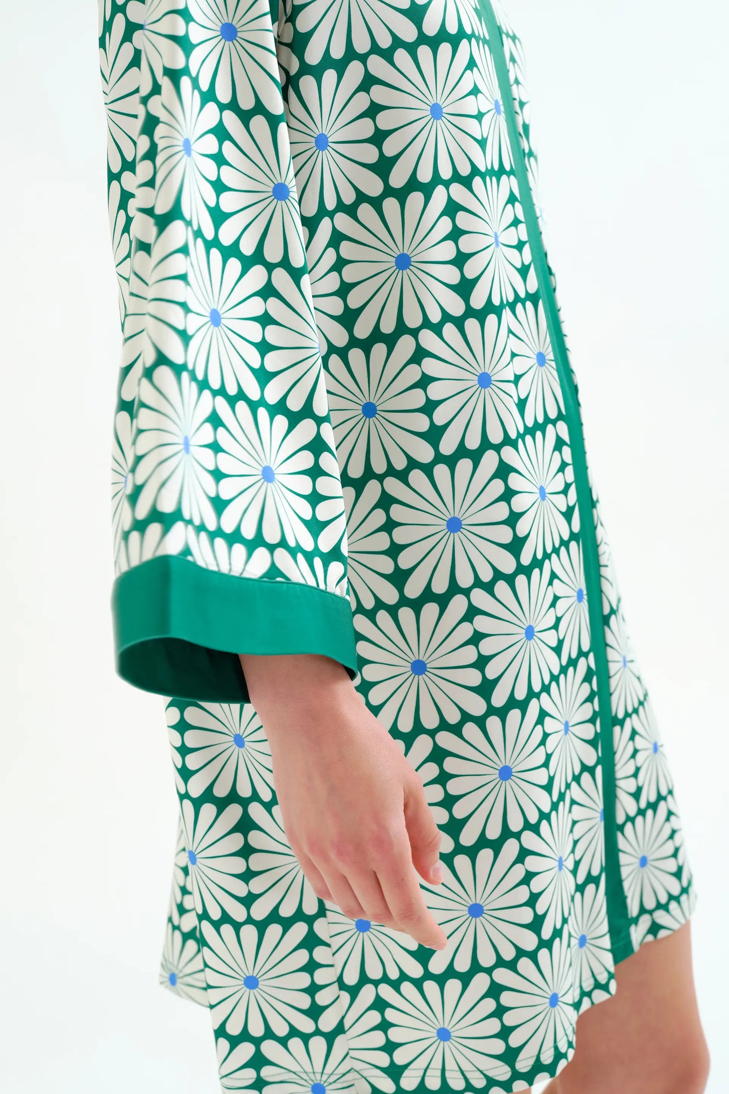 Short kaftan with Olive Flower Green print