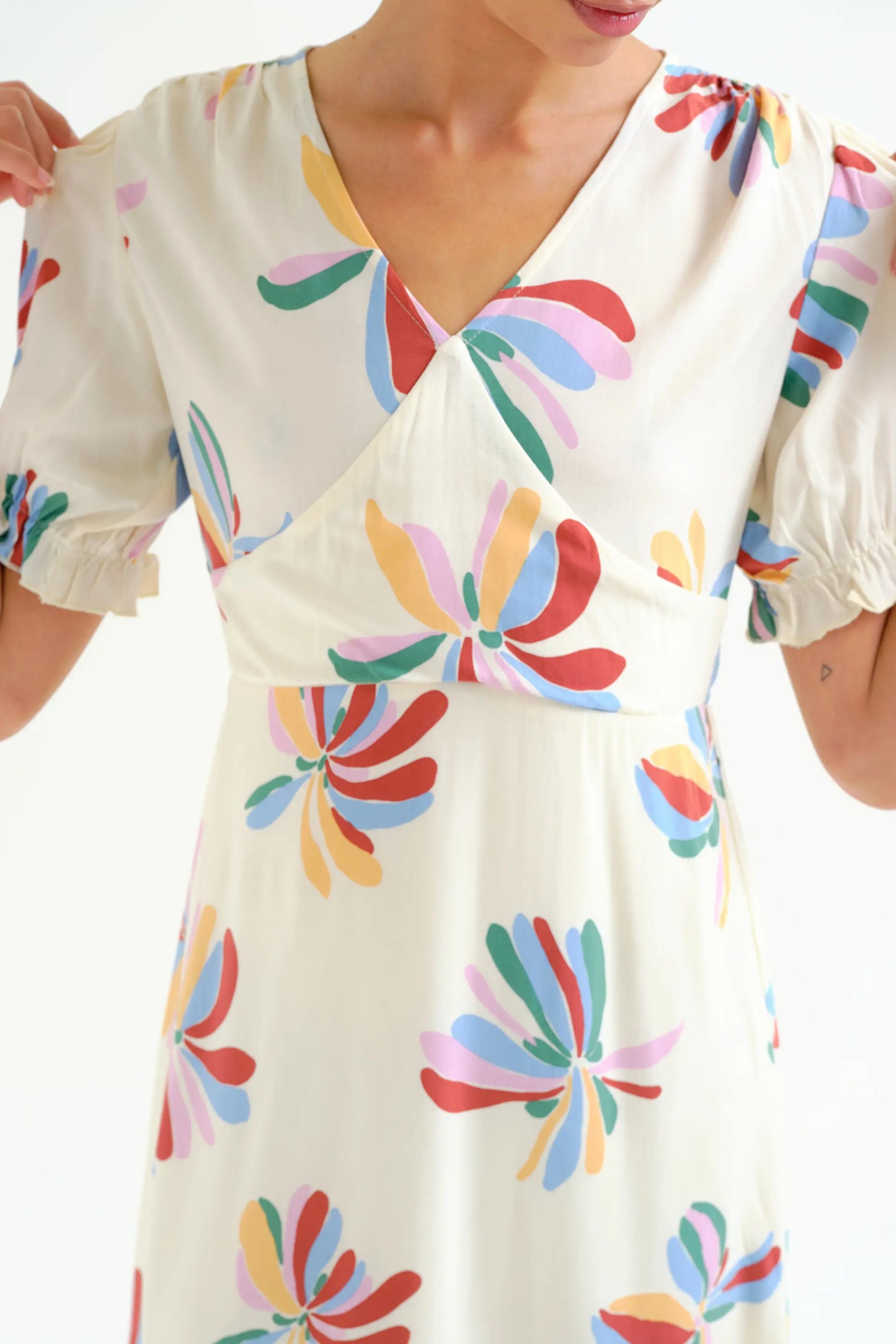 Vestido corto con estampado Monarda