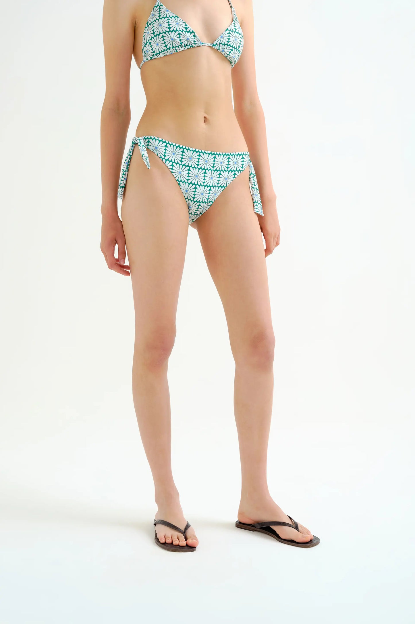 Slip bikini con chiusura a laccio e stampa Olive Flower Green