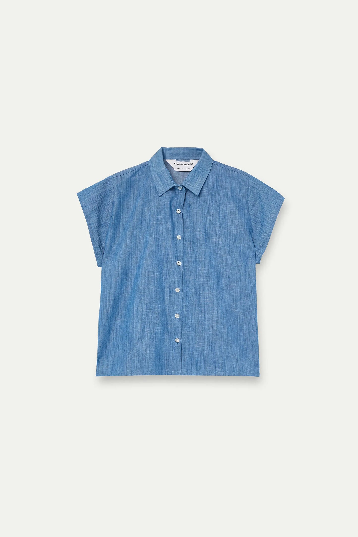 100% cotton chambray light blue short sleeve shirt