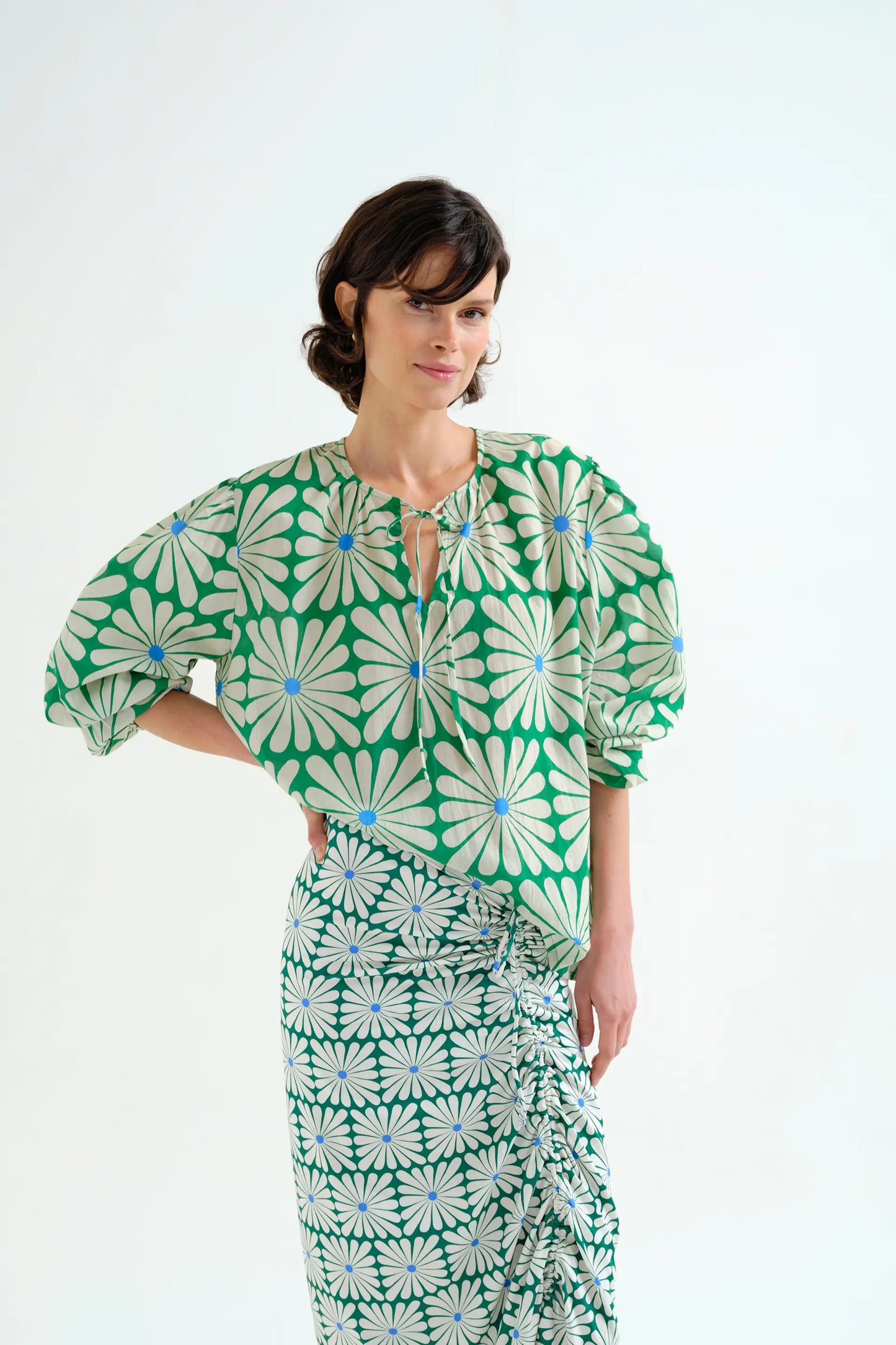 Top da spiaggia con stampa Olive Flower Green