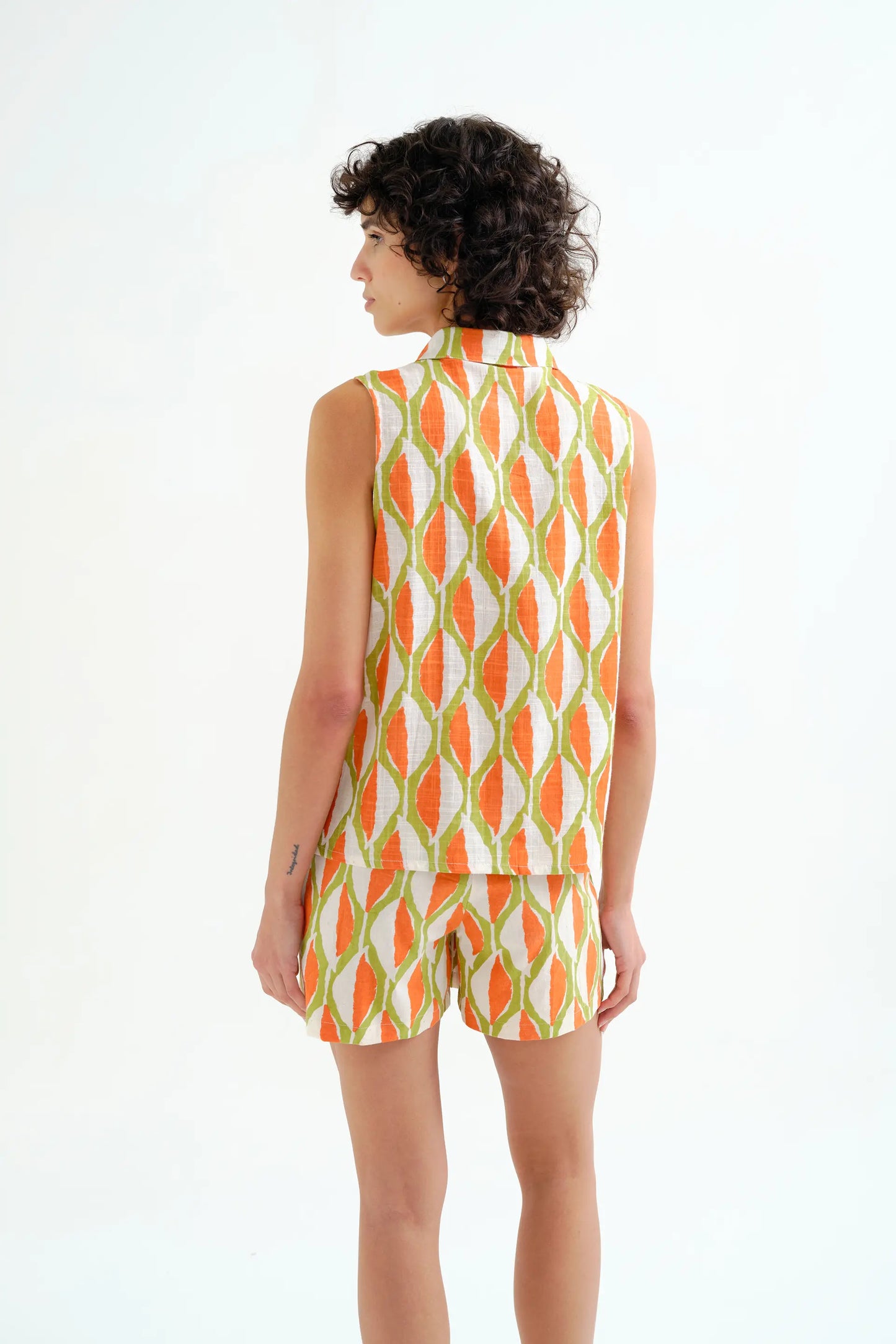 Aloe print shirt