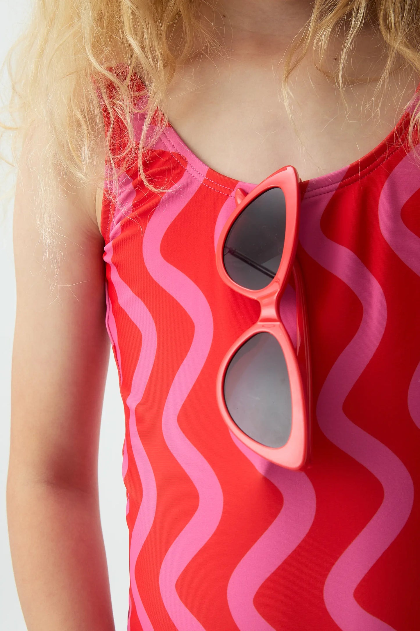 Girls' swimsuit with Wave Red & Pink print