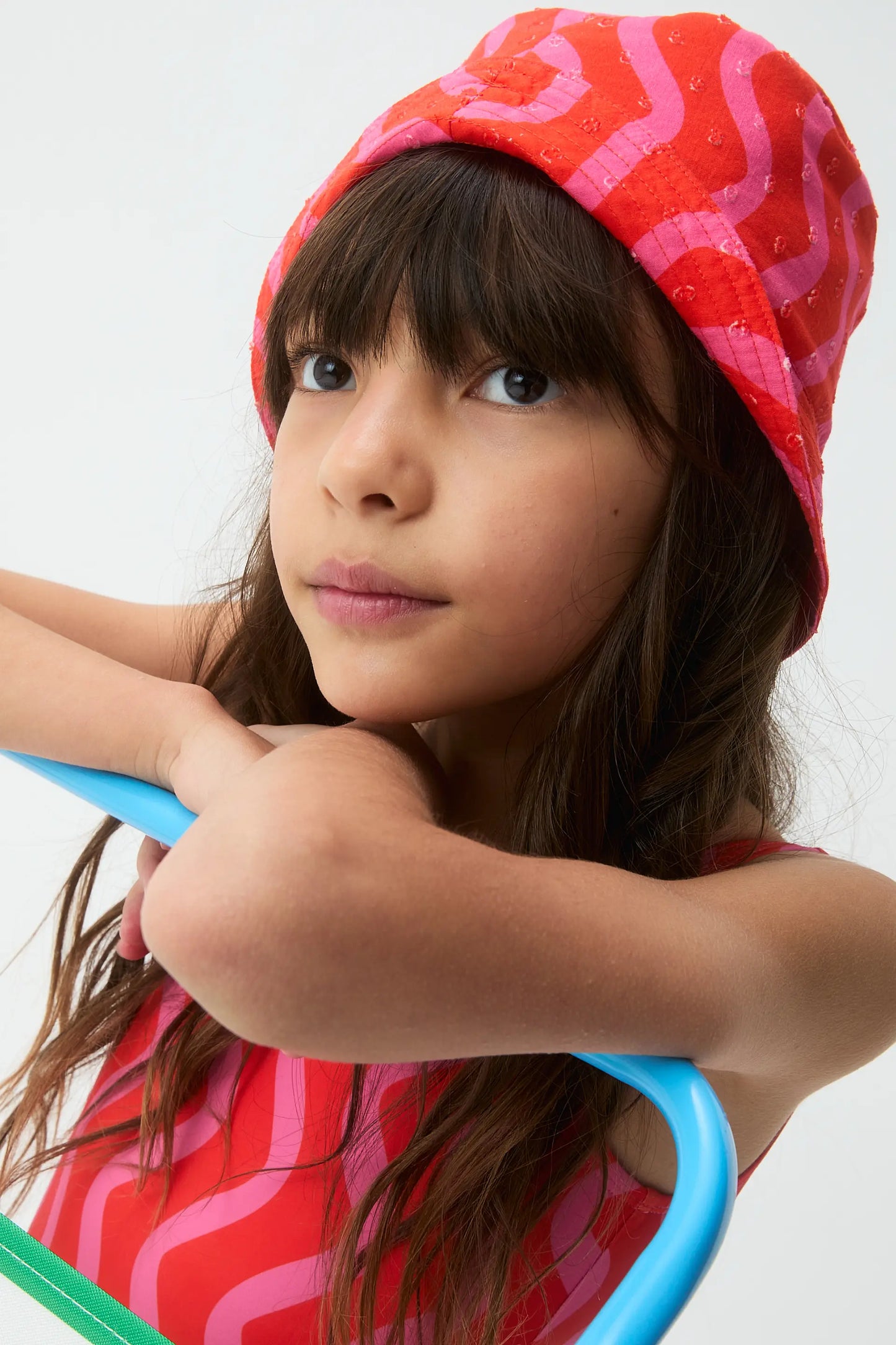 Gorro de niña con estampado Wave Red & Pink