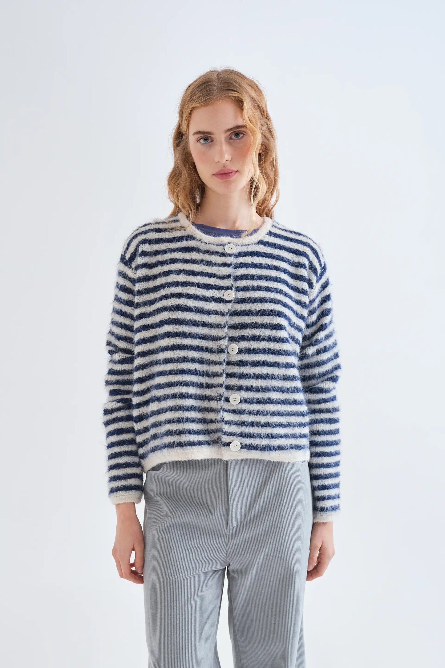 Cardigan a righe bianco e blu