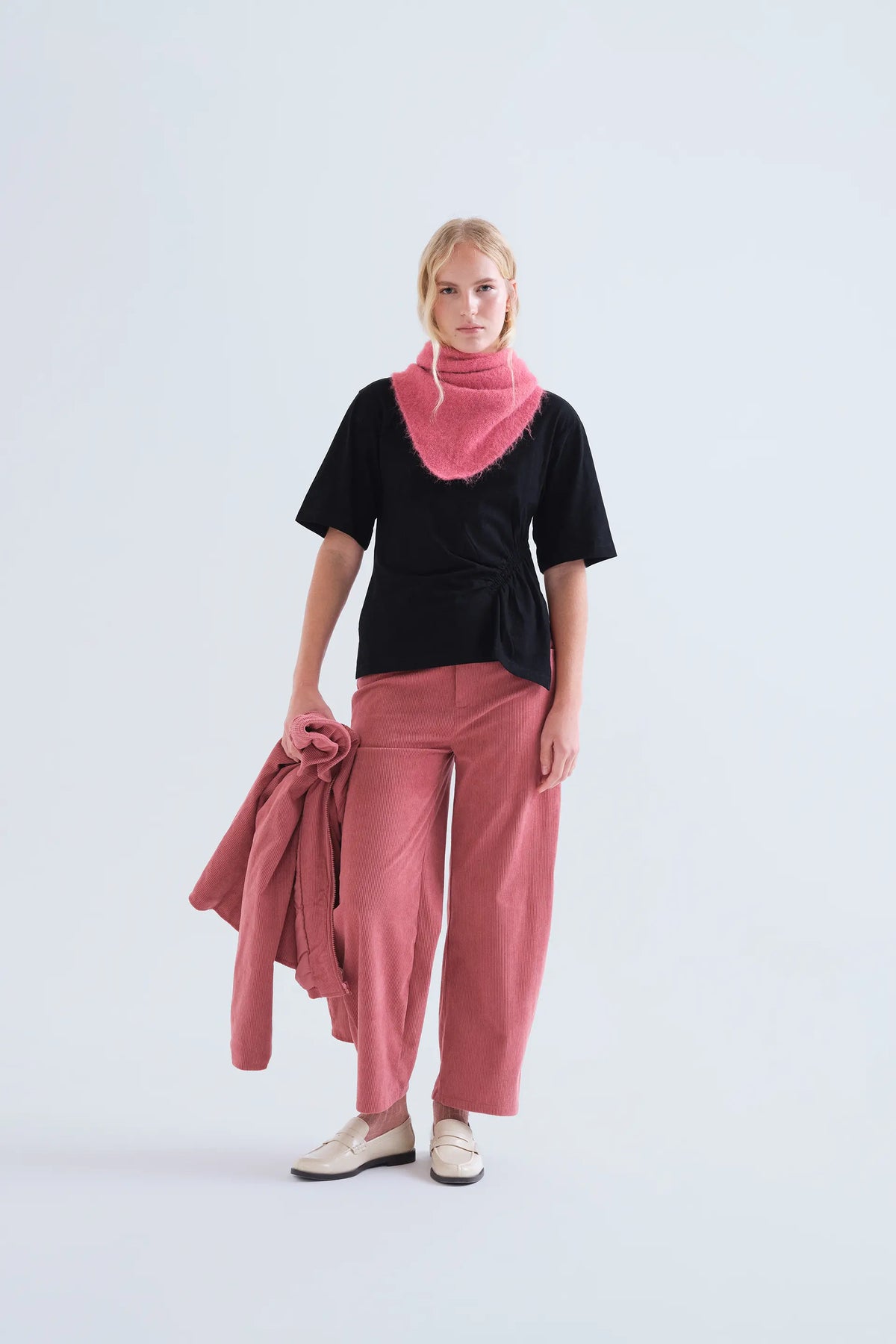 Basic T-shirt 100% black cotton