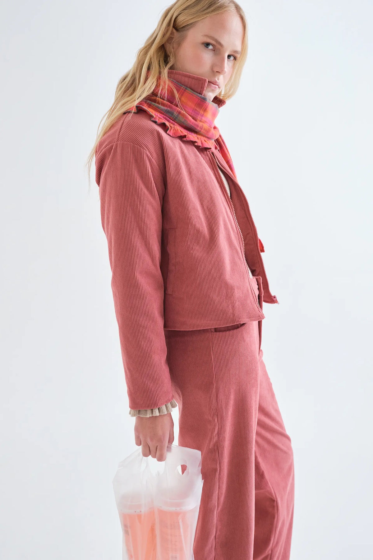 Pantalón de pana rosa