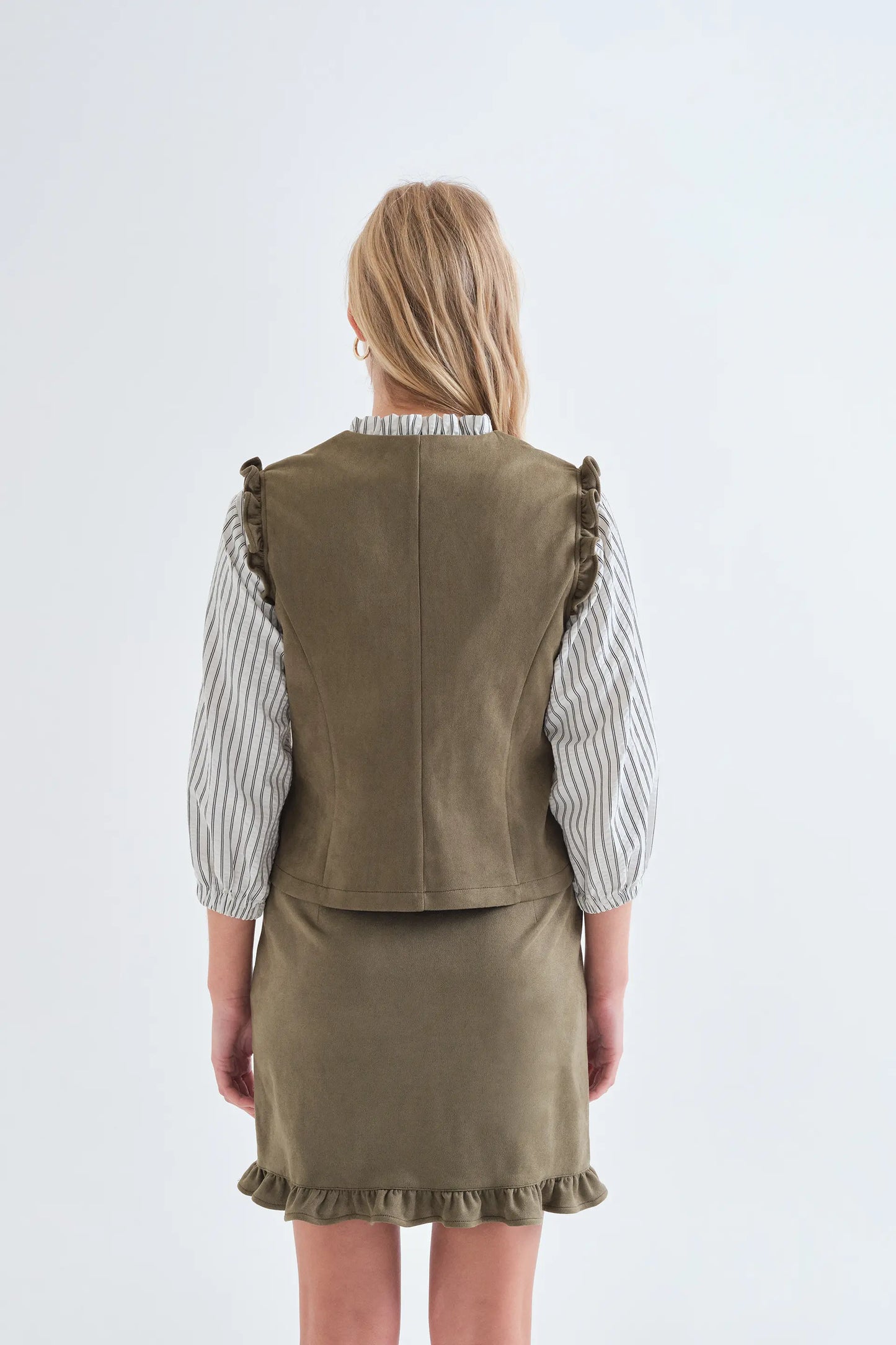 Gilet in pelle scamosciata verde oliva
