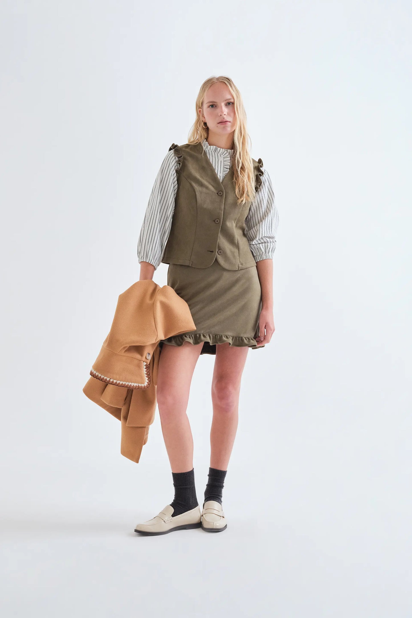 Gilet in pelle scamosciata verde oliva