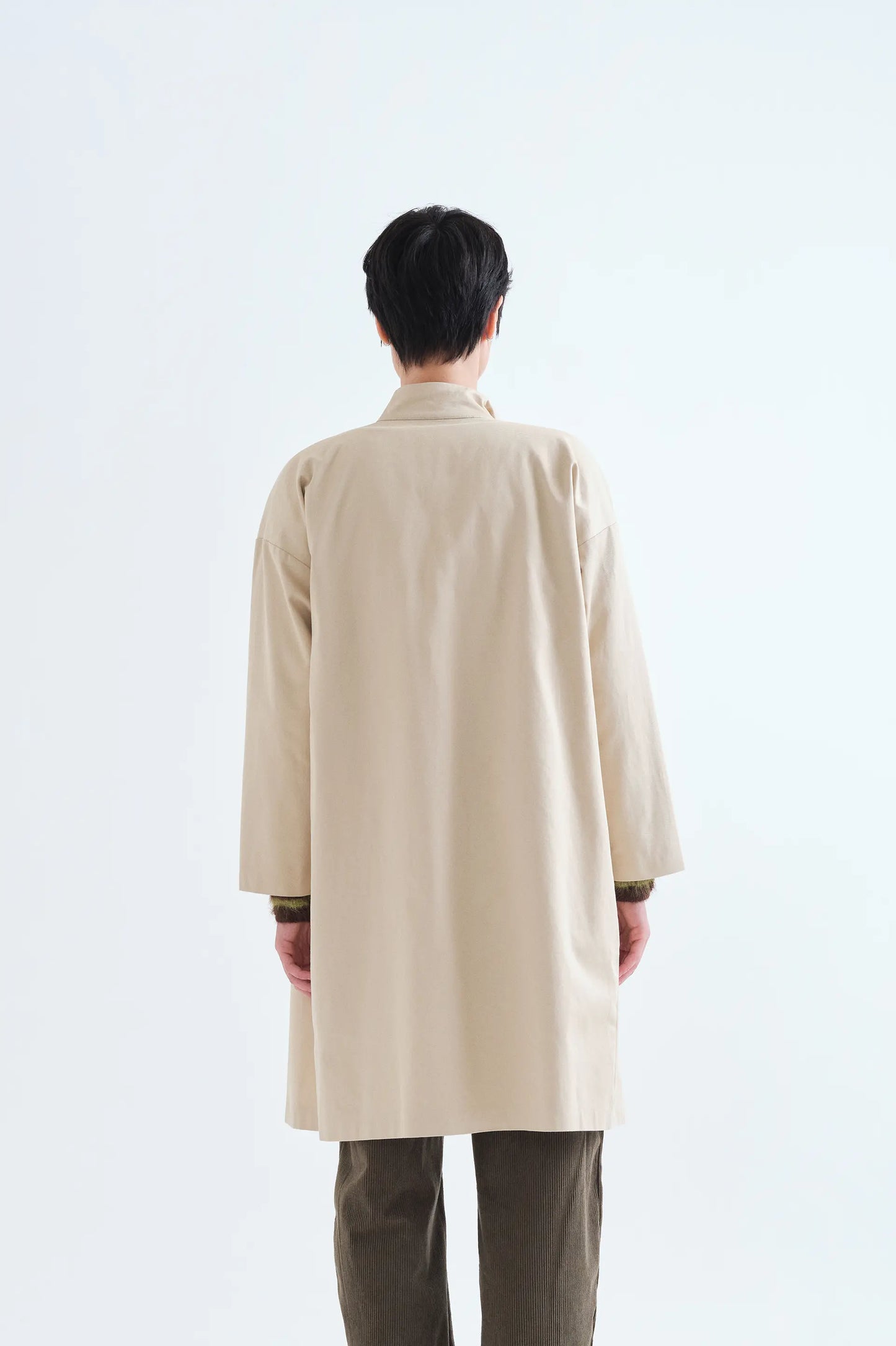 Trench allacciato beige