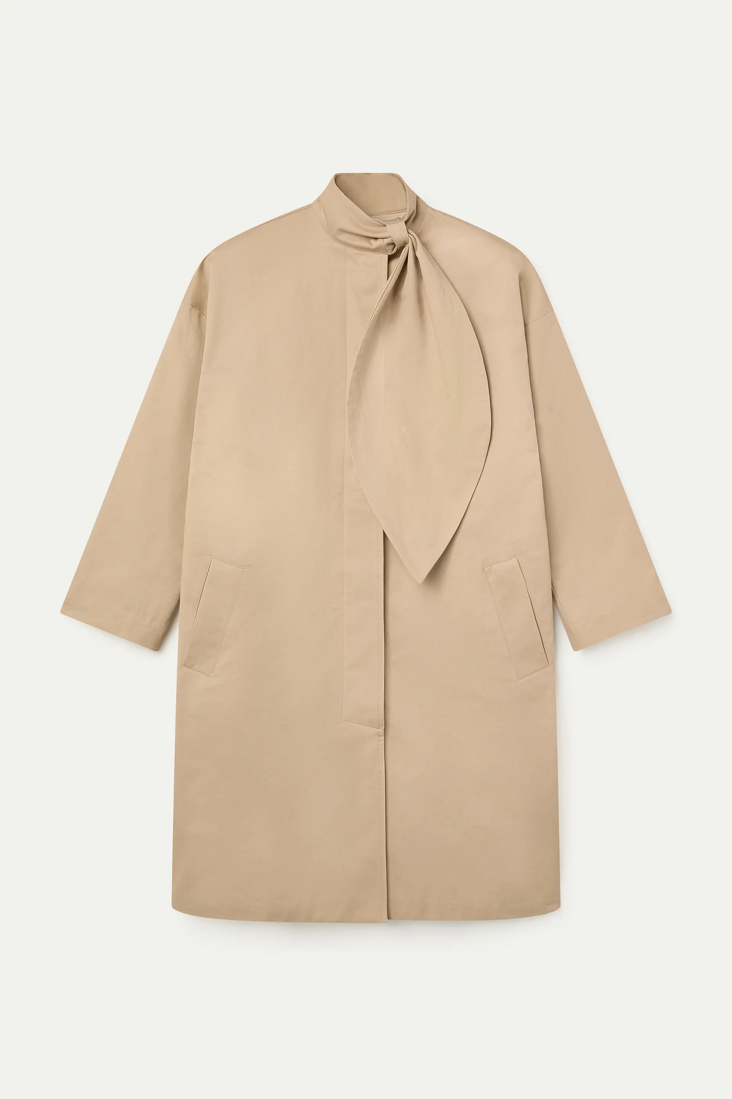 Trench allacciato beige