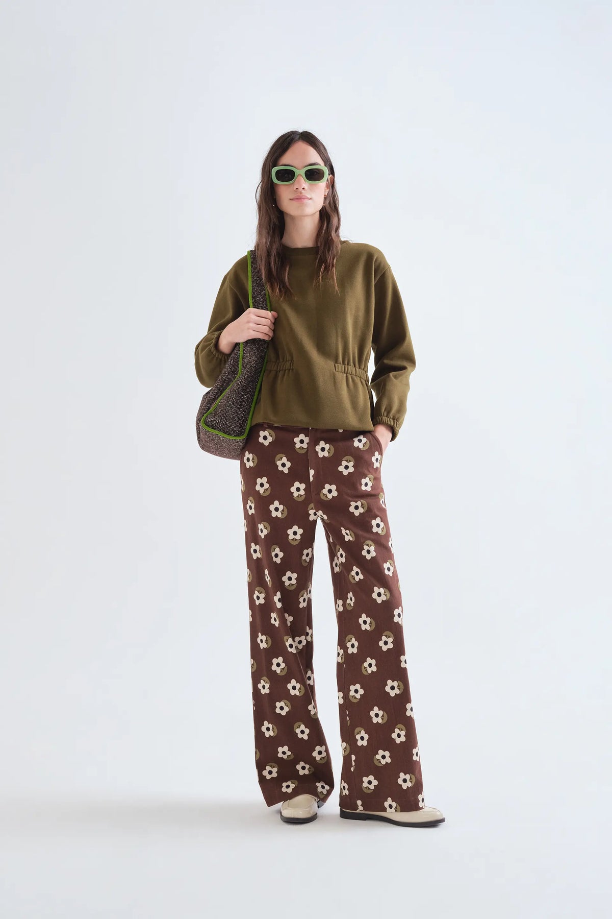 Sudadera con cintura ajustable verde oliva