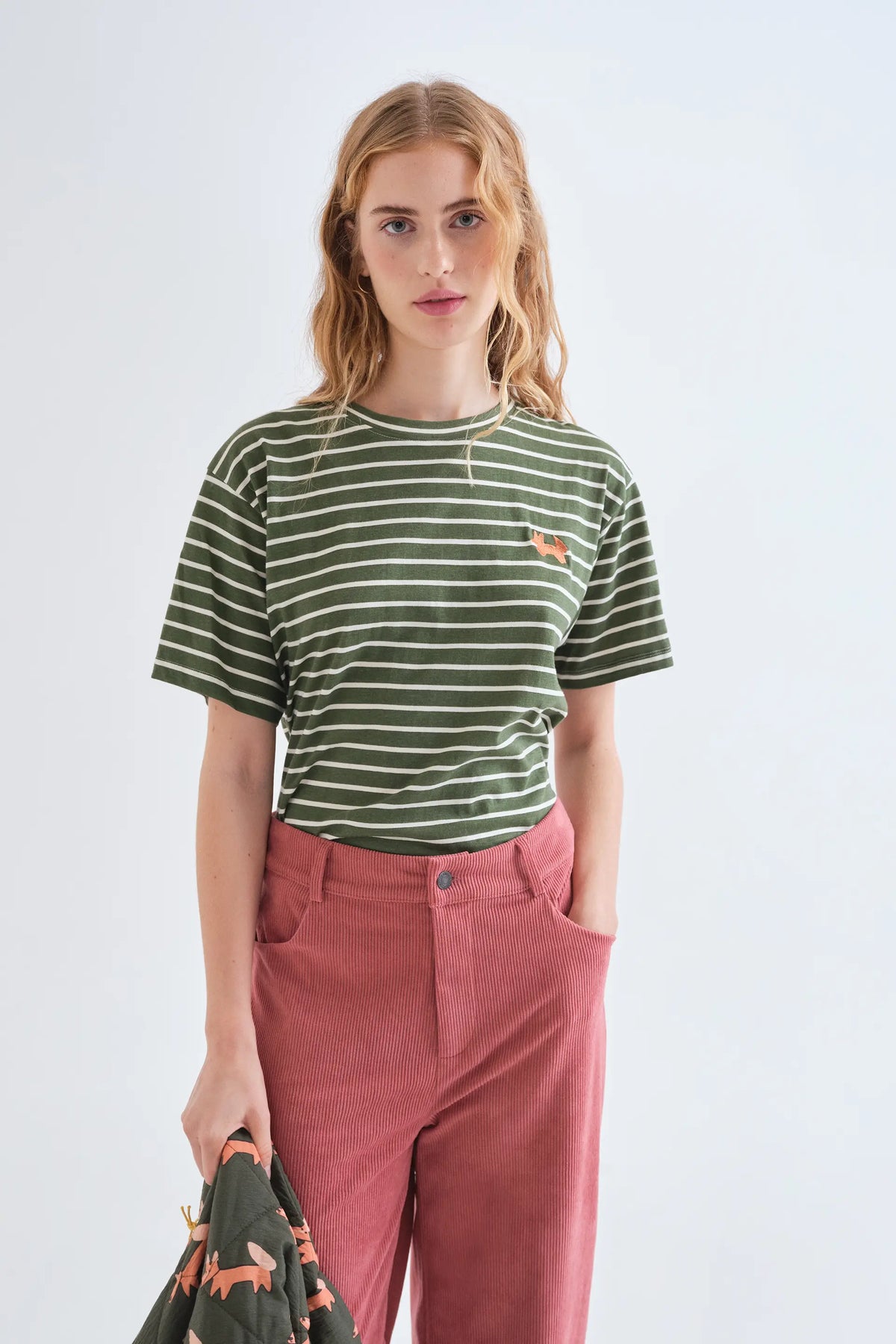 T-shirt 100% cotone con stampa a righe verde oliva