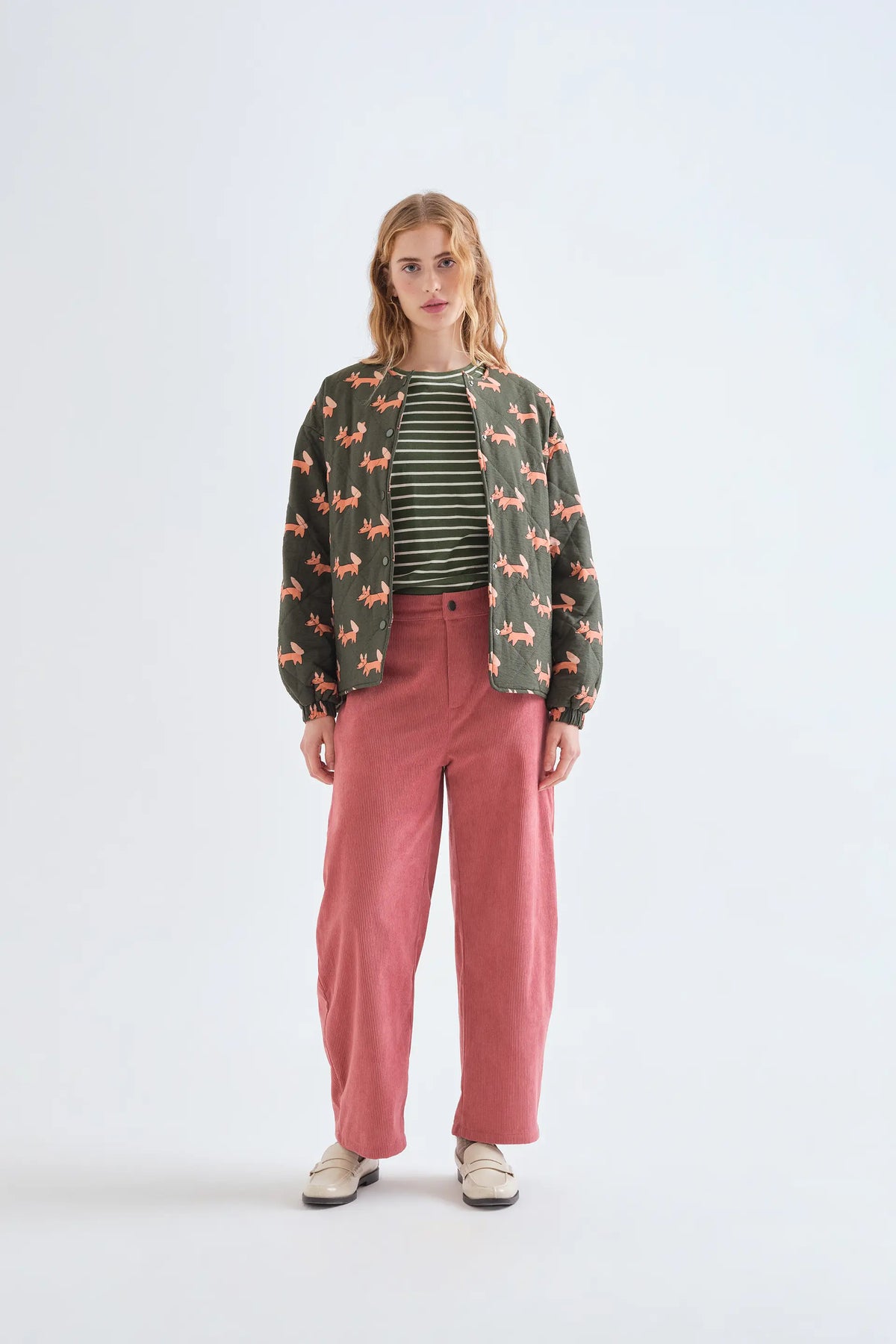 T-shirt 100% cotone con stampa a righe verde oliva