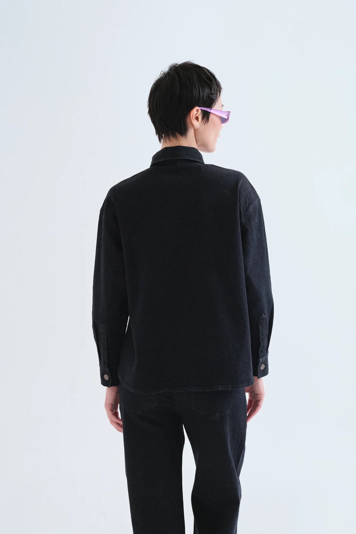 Camicia in denim nera con stampa Candy