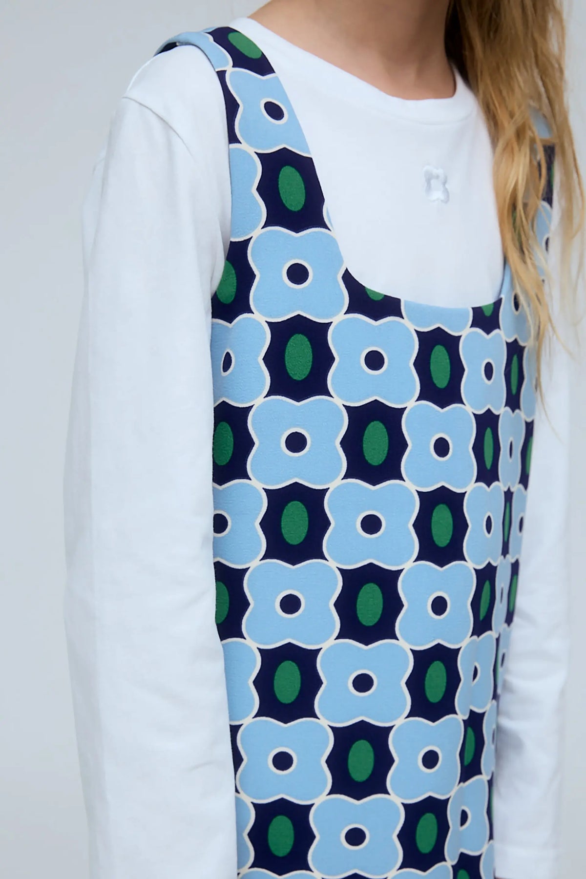 Vestido corto de niña con estampado Inverness