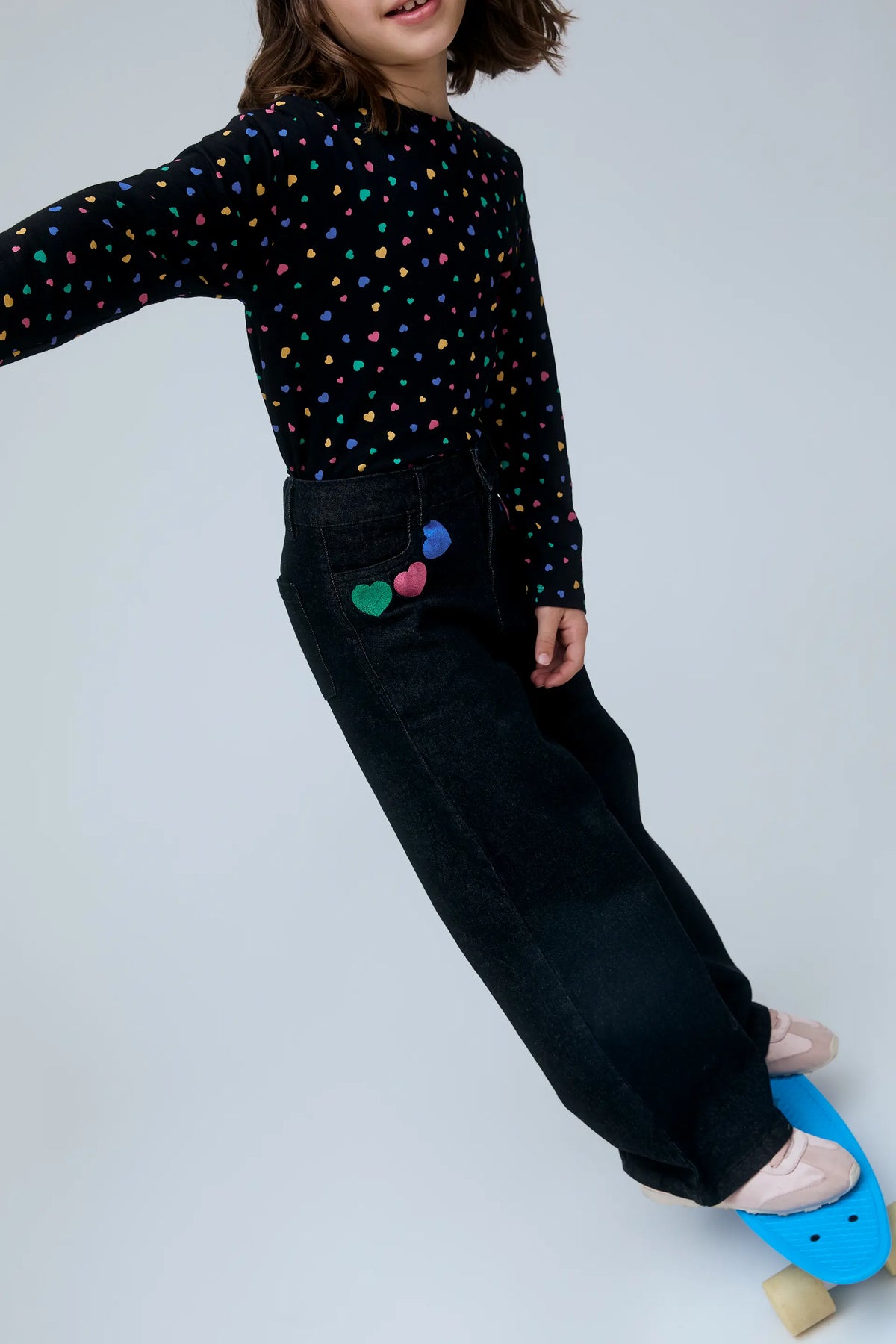 Pantalón vaquero de niña con bordado Candy