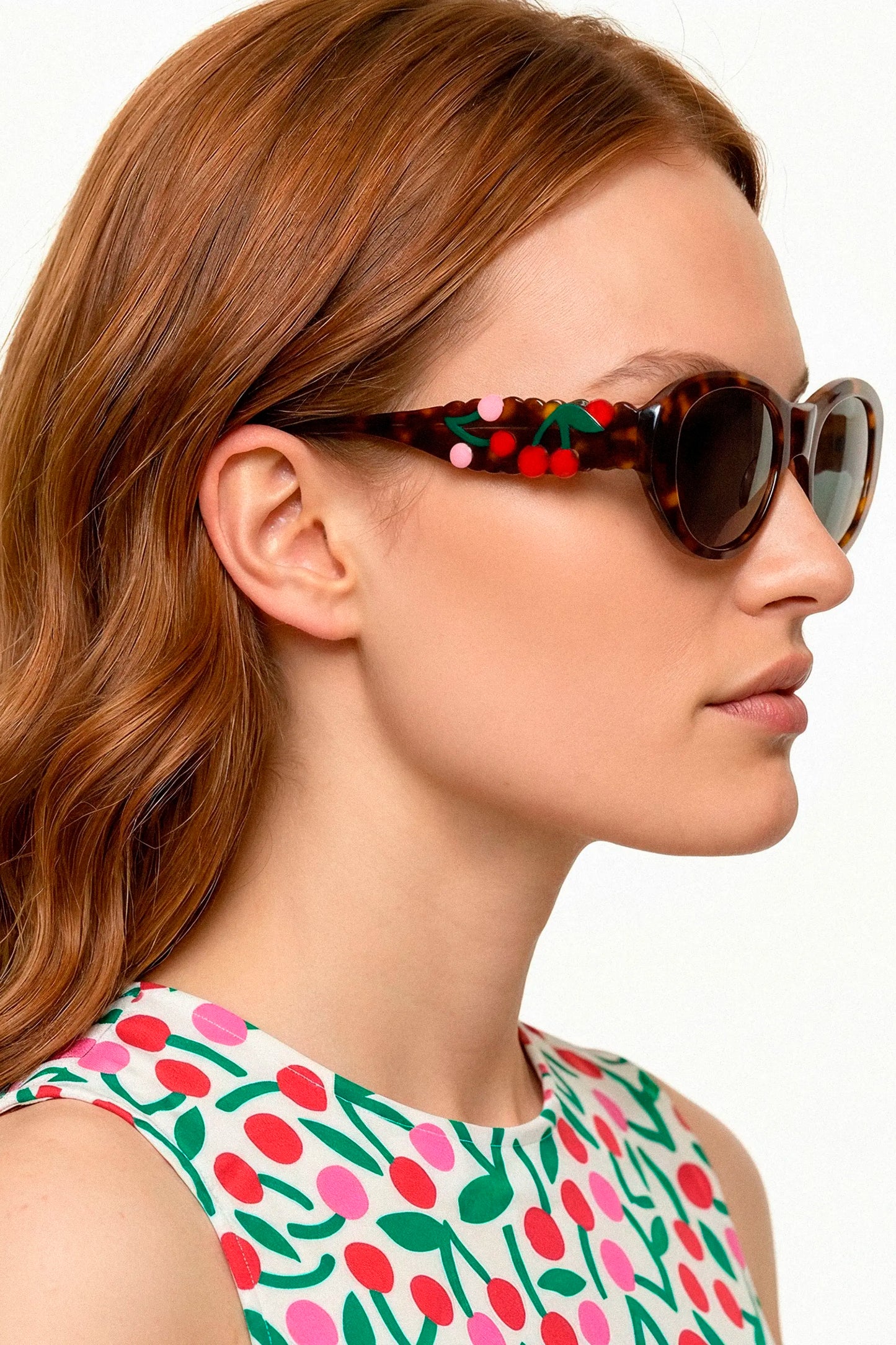 Gafas de sol marrones con estampado Guinda
